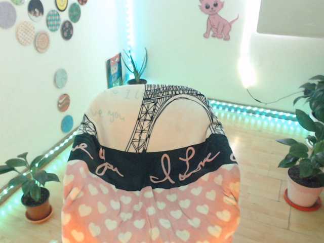 bomboncita288 live cam on BongaCams