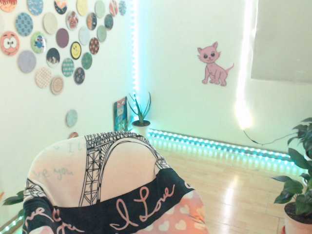 bomboncita288 live cam on BongaCams