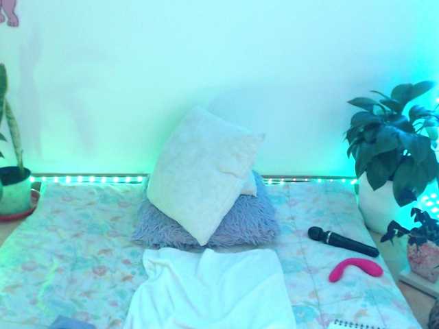bomboncita288 live sex show