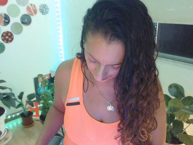 bomboncita288 live cam on BongaCams