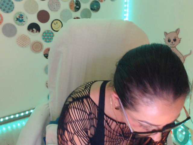 bomboncita288 live cam on BongaCams