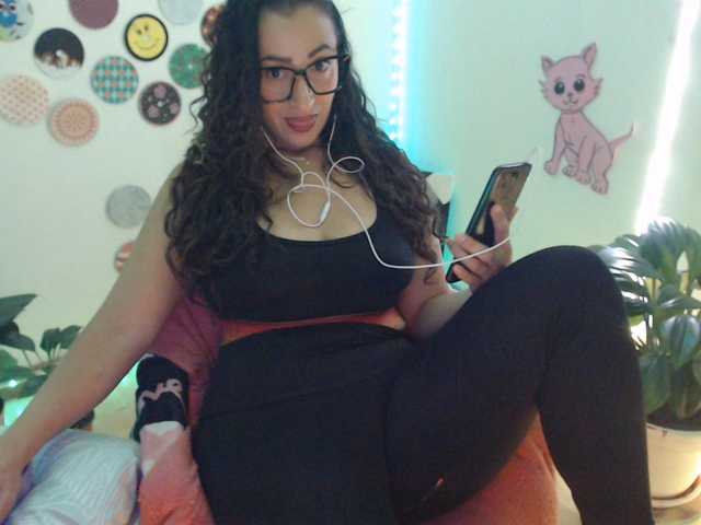bomboncita288 live cam preview