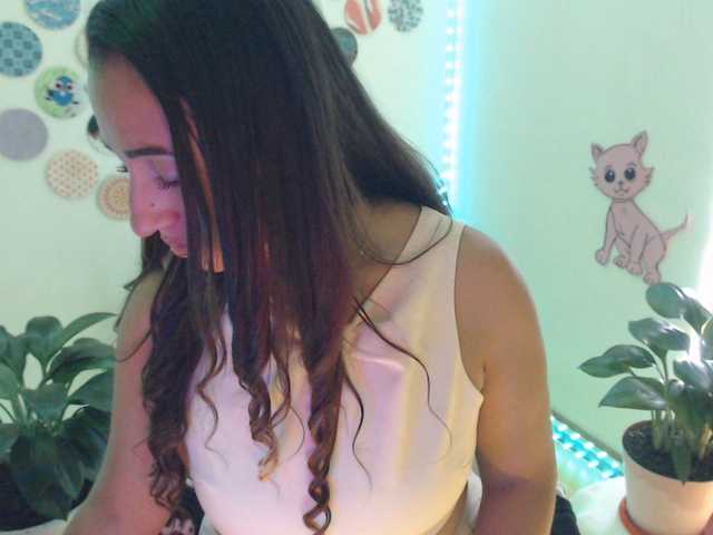 bomboncita288 live cam on BongaCams