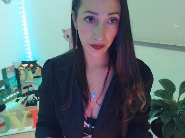 bomboncita288 live cam on BongaCams