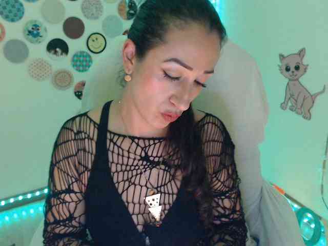 bomboncita288 webcam
