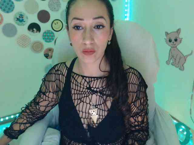 bomboncita288 webcam