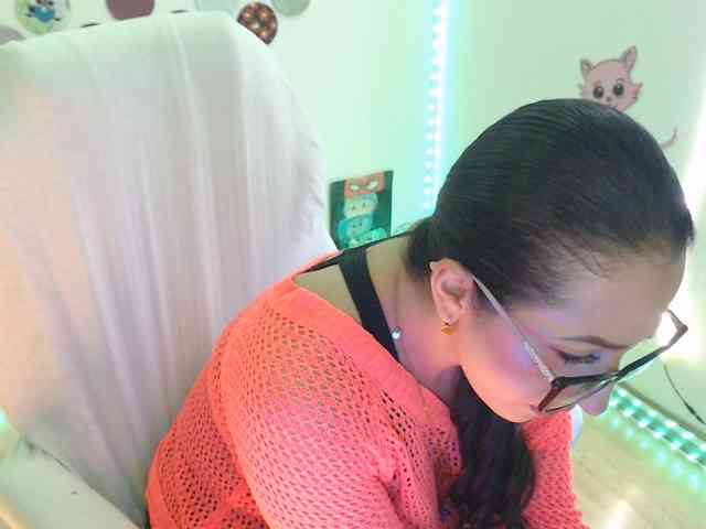 bomboncita288 webcam