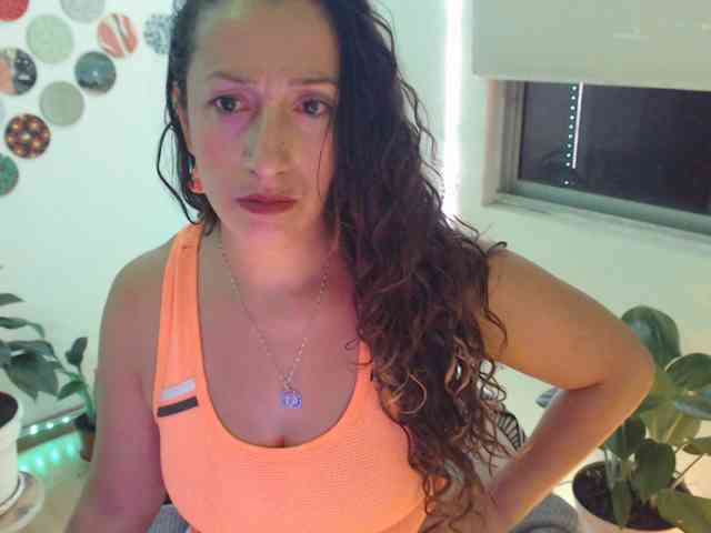 bomboncita288 webcam