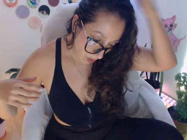 bomboncita288 webcam