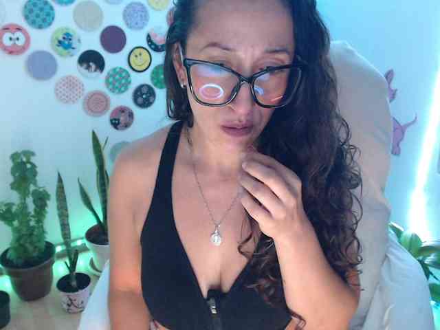 bomboncita288 webcam