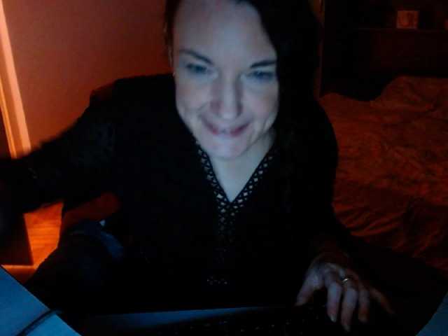 LadyLHoty live cam on BongaCams