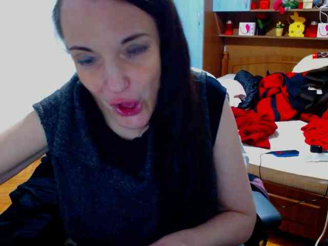LadyLUnique webcam