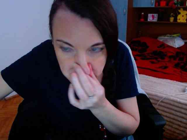 LadyLUnique webcam