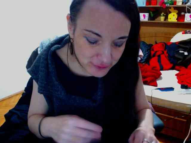 LadyLUnique webcam