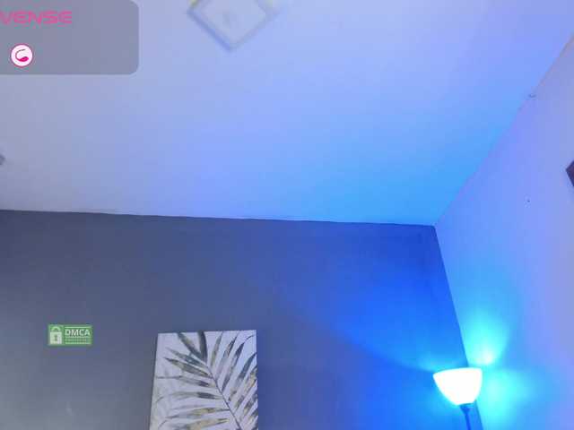 lady-hellen live webcam show