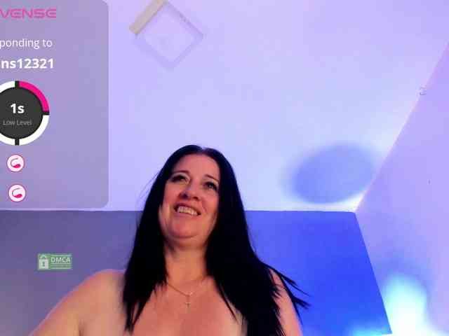 Lady-Hellen webcam