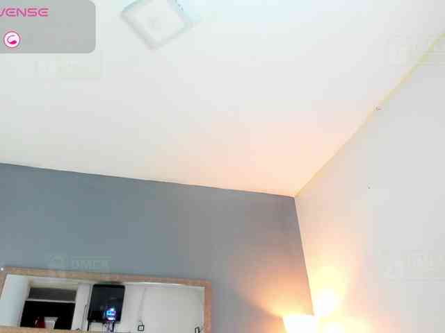 Lady-Hellen webcam