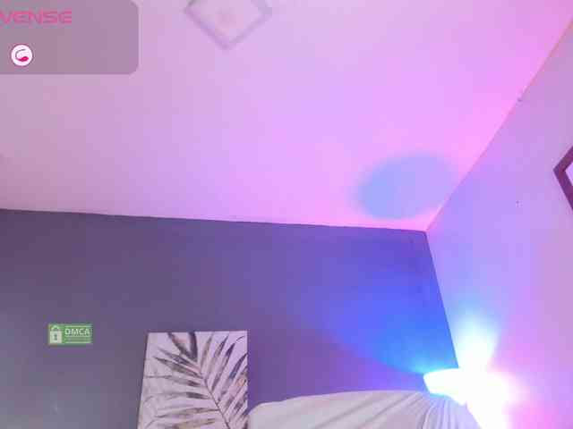 Lady-Hellen webcam