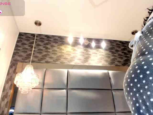Lady-Hellen webcam