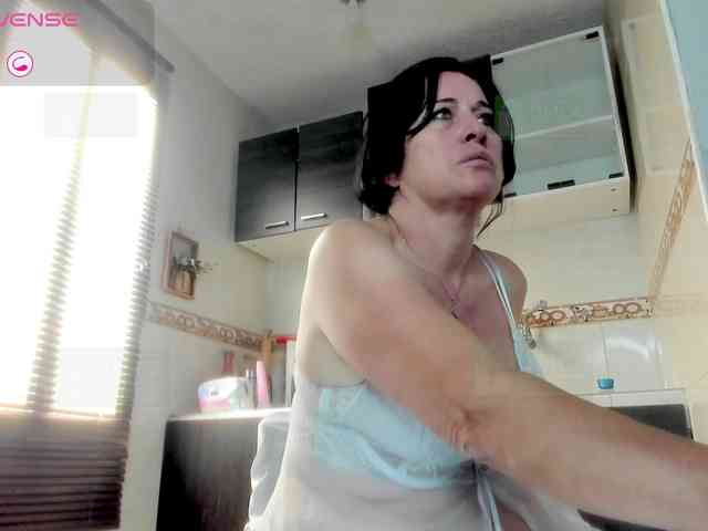 Lady-Hellen webcam