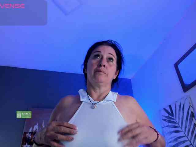 Lady-Hellen webcam