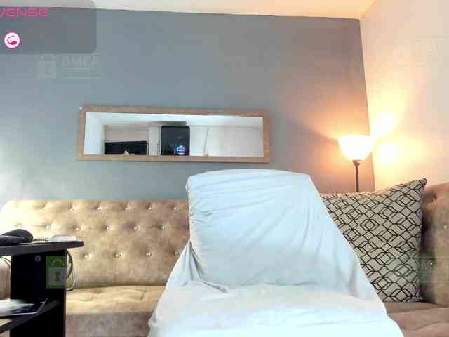 Lady-Hellen webcam