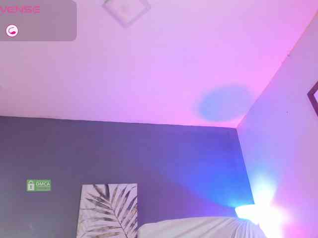 Lady-Hellen webcam