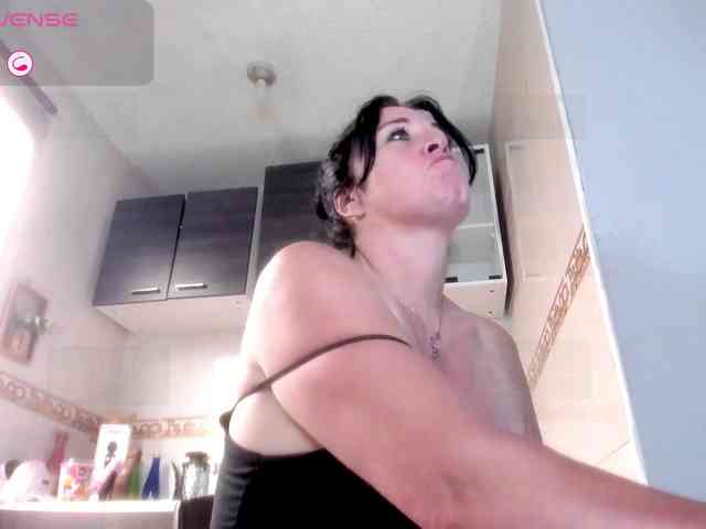 Lady-Hellen webcam