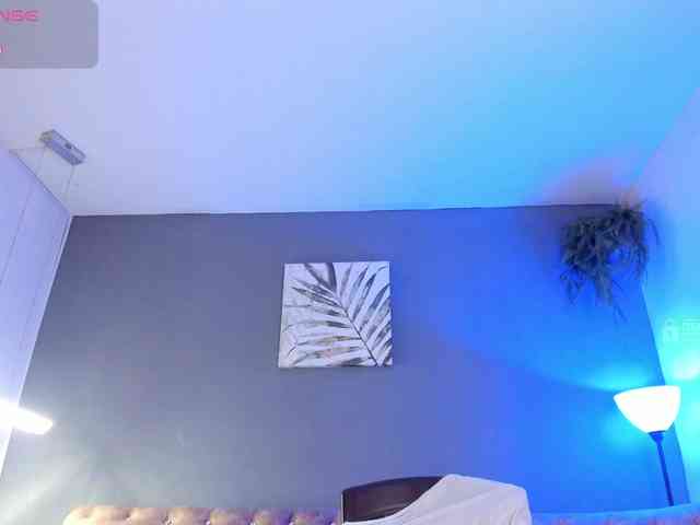 Lady-Hellen webcam