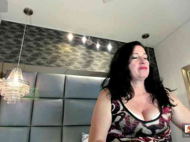 Lady-Hellen webcam