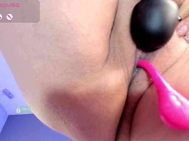 Lady-Hellen webcam