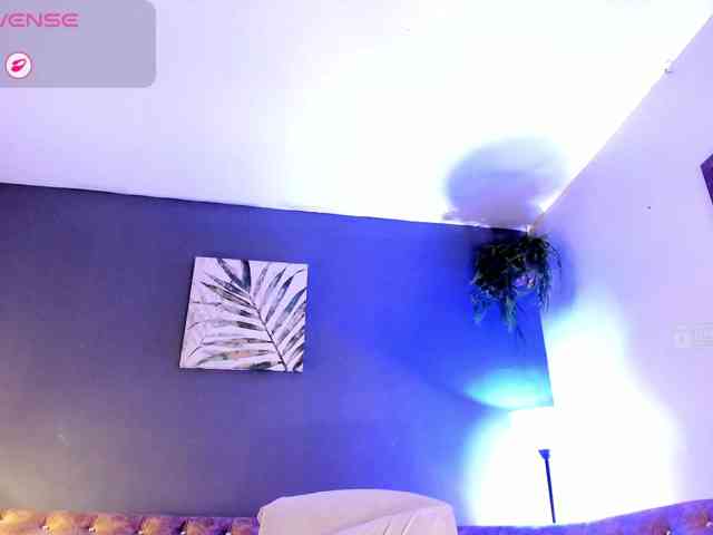 Lady-Hellen webcam