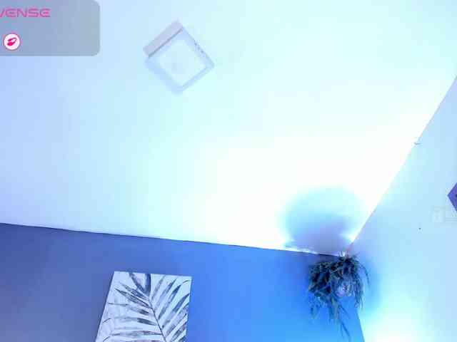 Lady-Hellen webcam