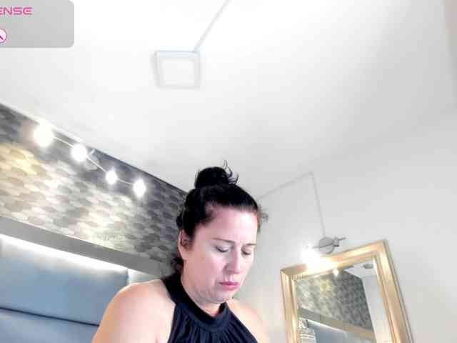 Lady-Hellen webcam
