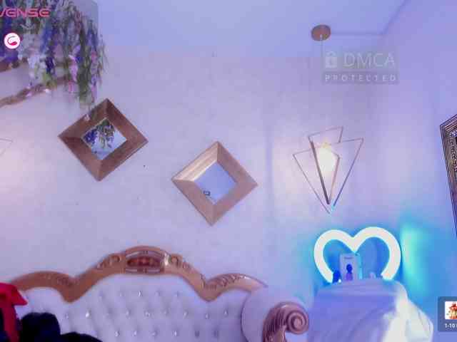 Lady-Hellen webcam