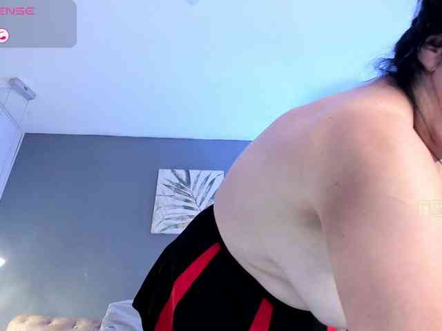 Lady-Hellen webcam