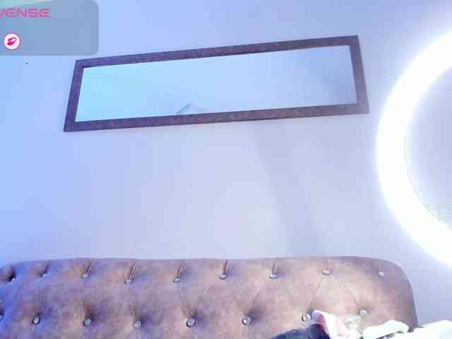 Lady-Hellen webcam