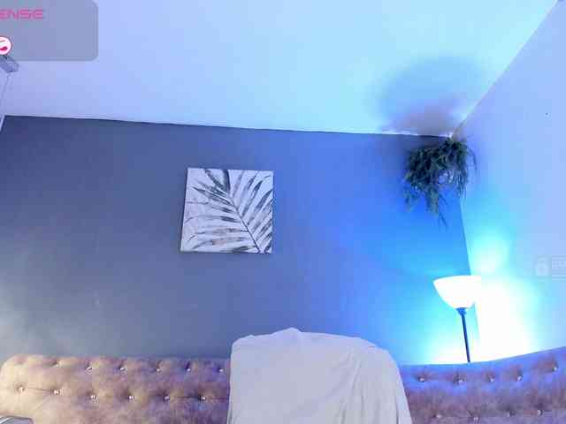 Lady-Hellen webcam