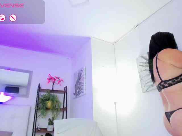 Lady-Hellen webcam