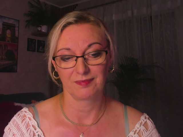 SoftVANESSA live cam on BongaCams