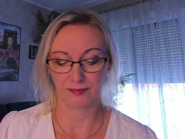 SoftVANESSA live webcam show