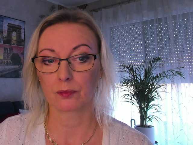 SoftVANESSA live cam on BongaCams
