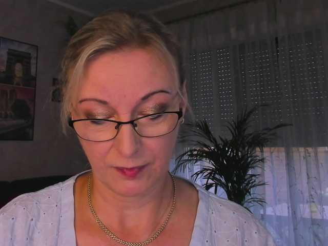 SoftVANESSA live cam on BongaCams
