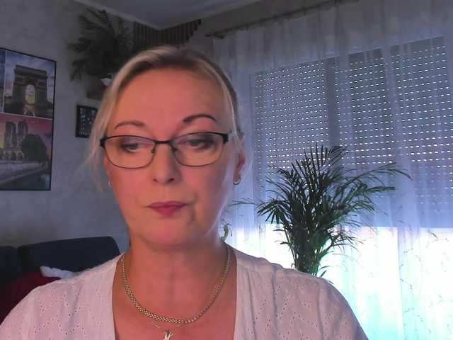 SoftVANESSA live cam on BongaCams