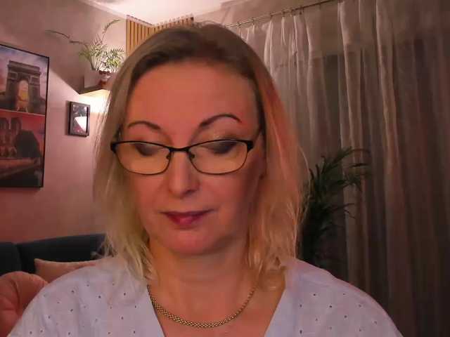 SoftVANESSA, live now on BongaCams