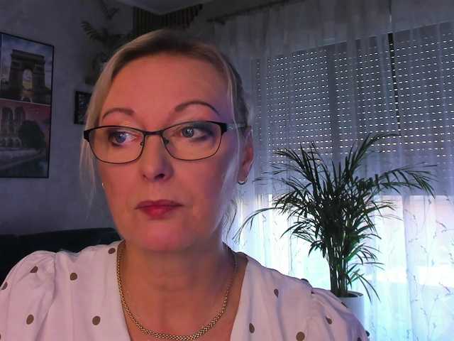 SoftVANESSA live cam on BongaCams