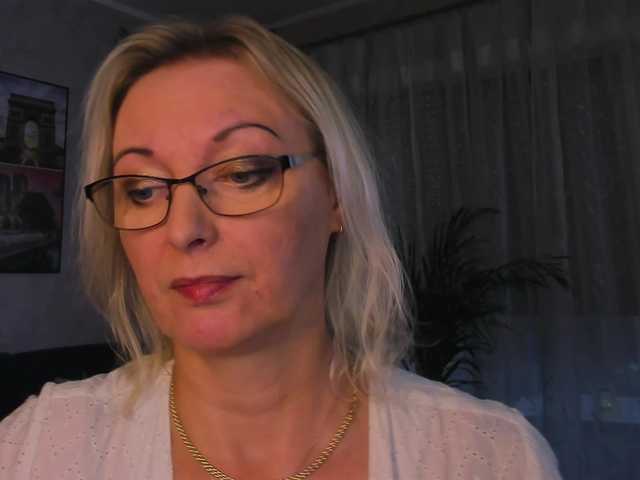 SoftVANESSA live cam on BongaCams