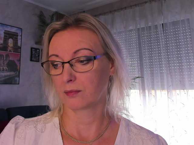 SoftVANESSA live webcam show