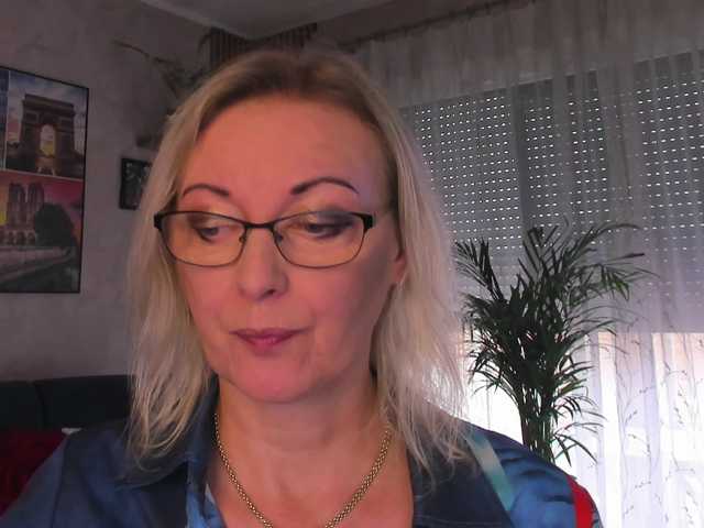 SoftVANESSA live cam on BongaCams