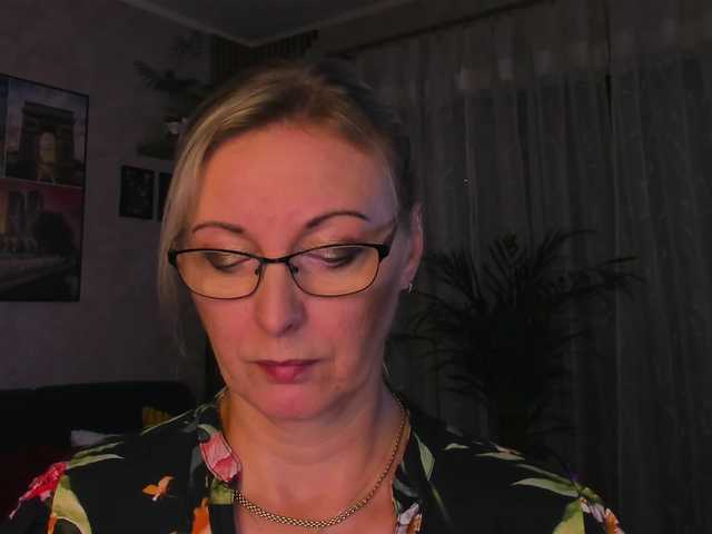 SoftVANESSA live cam on BongaCams